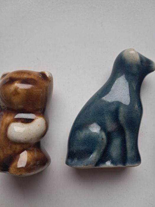 Figurki prl z kamionki 2szt+gratis