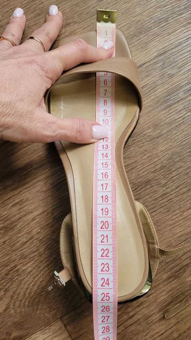 Босоніжки жіночі 38 розмір б/в