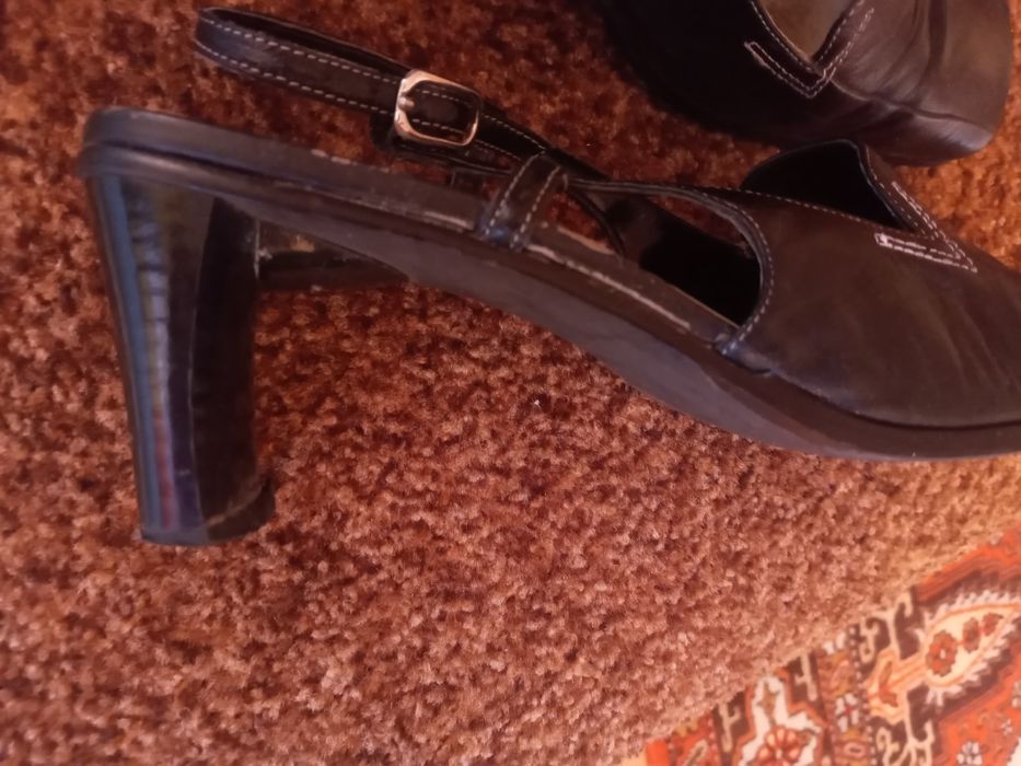 Туфлі чорні  натуральна  шкіра