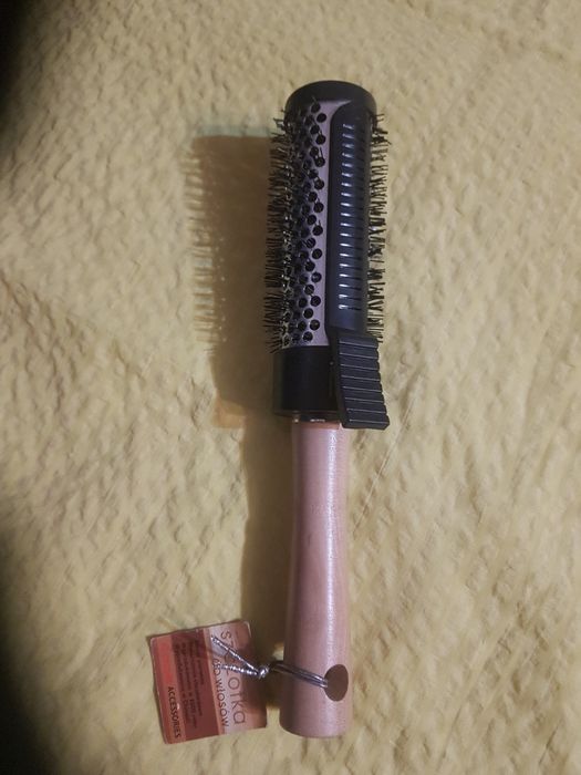 Szczotka do modelowania włosów