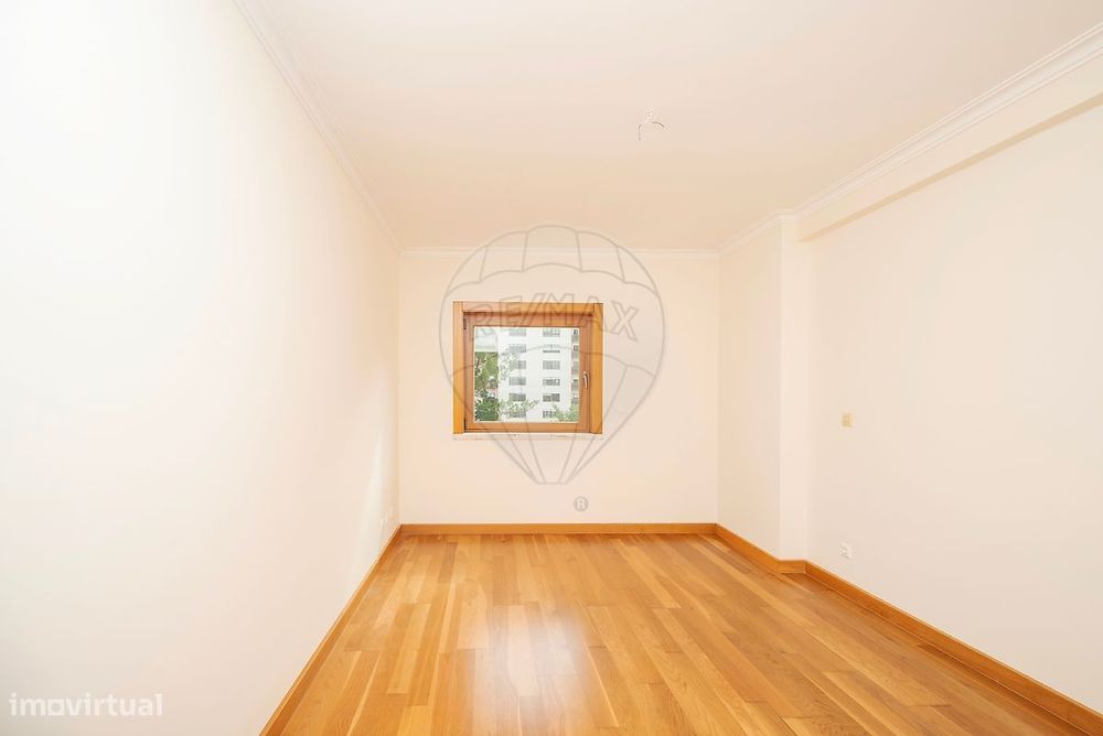 Apartamento T3 para arrendamento