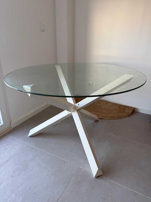 Mesa de jantar redonda