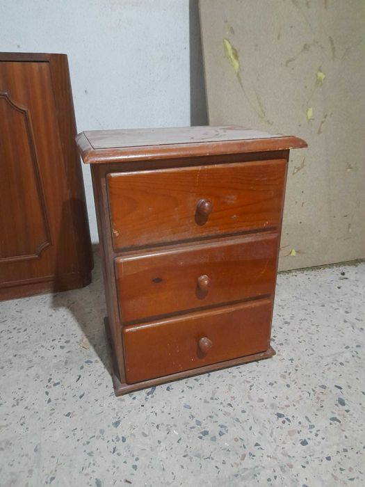 Recheio móveis Sofás Cadeiras Cofre