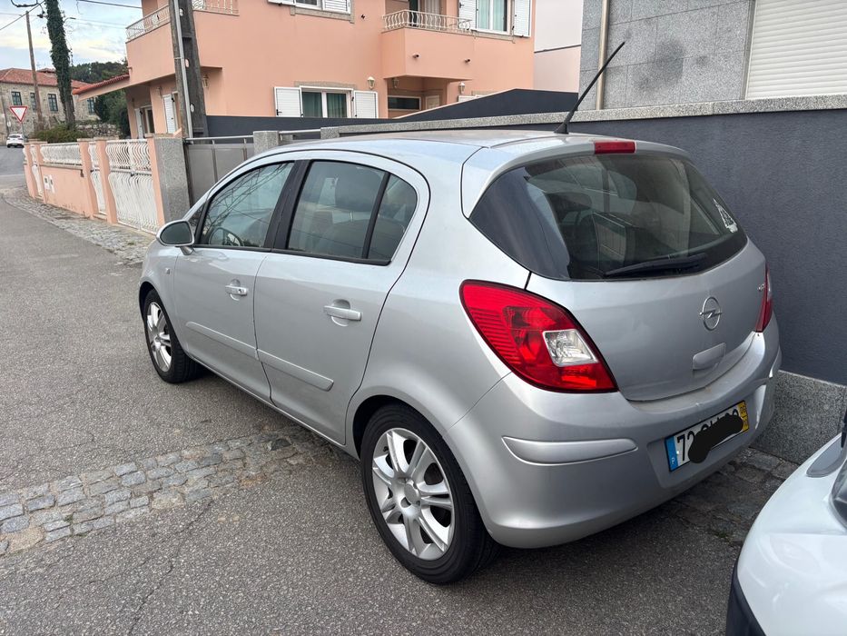 Opel corsa 1.3 cdti 2006 diesel — photo 2