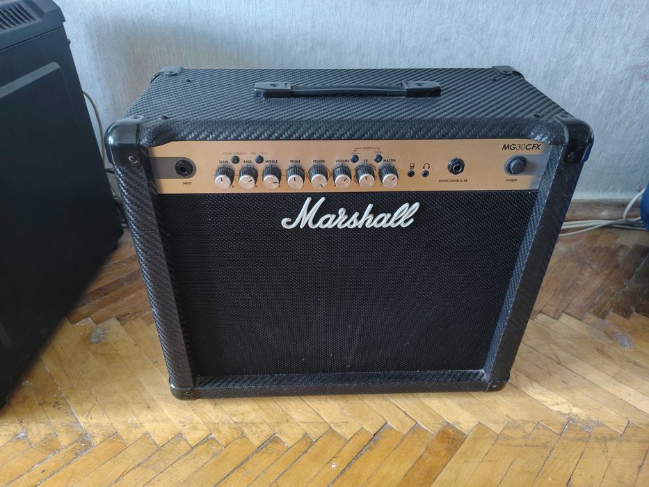 Комбопідсилювач Marshall MG30CFX