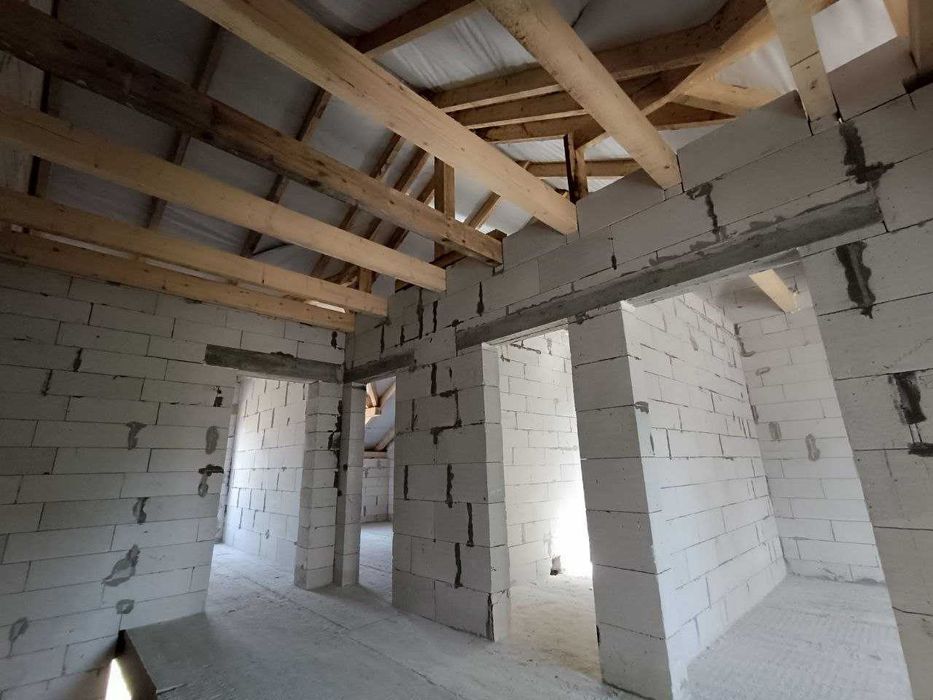 Продається ДУПЛЕКС з гаражем та власним подвір'ям, СОЦ. програми