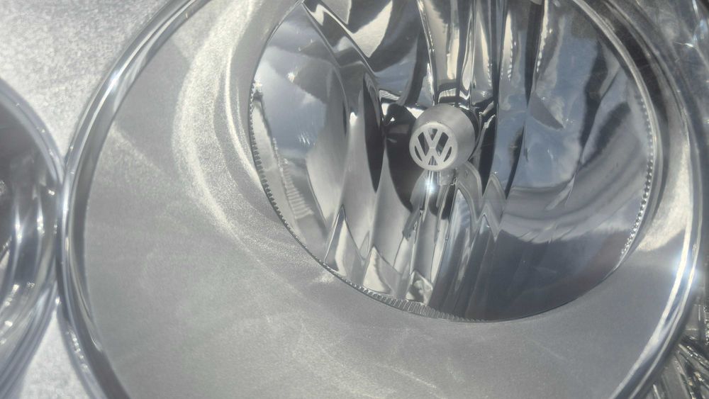 VW GOLF V / JETTA - Óticas / Faróis Originais em EXCELENTE ESTADO