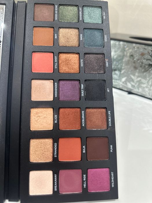 Urban Decay Born to Run - paleta cieni
