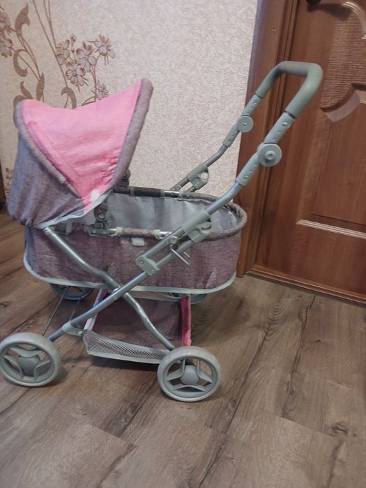 Коляска для ляльки
