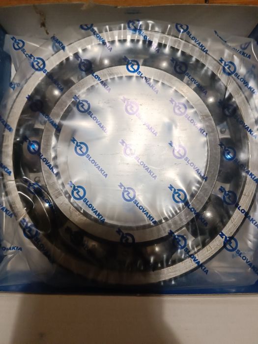 Продам подшипники 6220,6220zz,6011-2RSR.