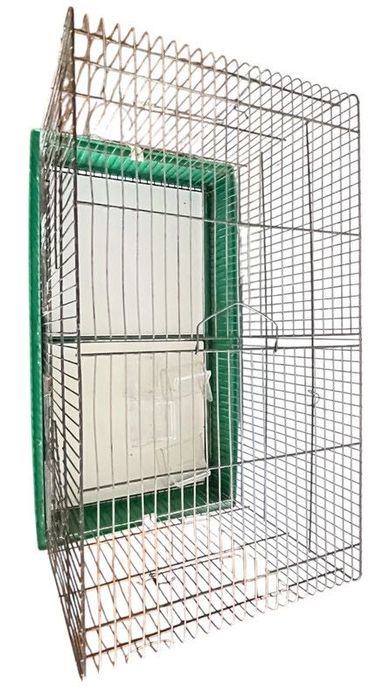 Viveiro para Reabilitação de Animais de Pequeno Porte ou Aves Vintage