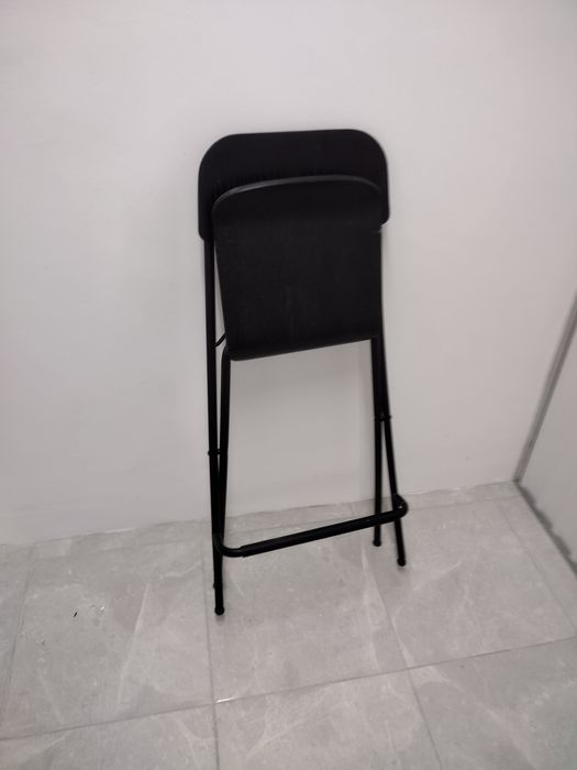 Banco alto dobrável IKEA Franklin 63cm