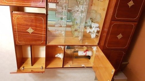 Шкафы мебельные для дачи или гостинной