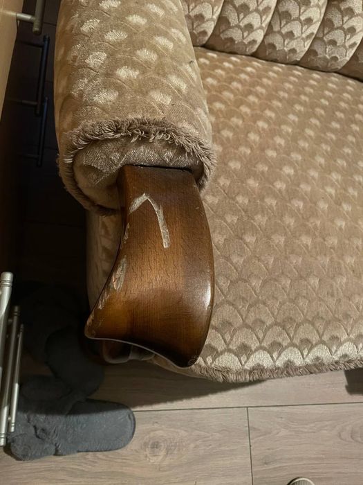 Продам диван трійка,двійка і два крісла