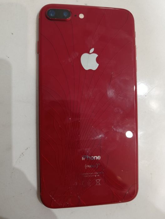 Айфон 8+.Телефон.