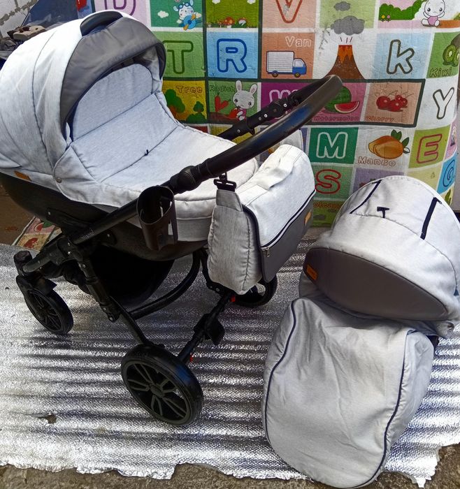 Продам дитячу коляску Nami 2 блока полний комплект.