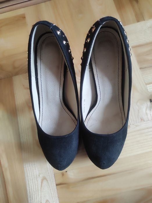 Buty na obcasie/platformie rozm. 39
