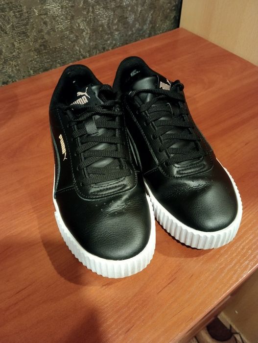 Продам кроссовки женские Puma