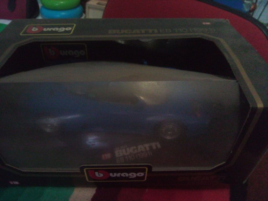 Bugatti EB 110 1/18