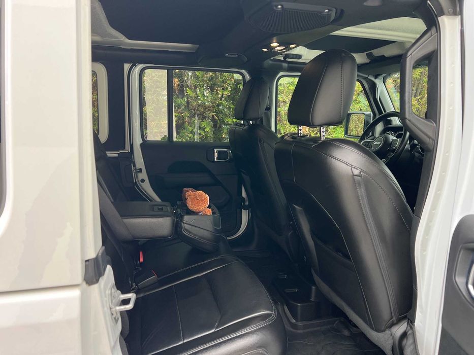 sprzedam Jeep Wrangler JL 2,0 wersja Night Eagle