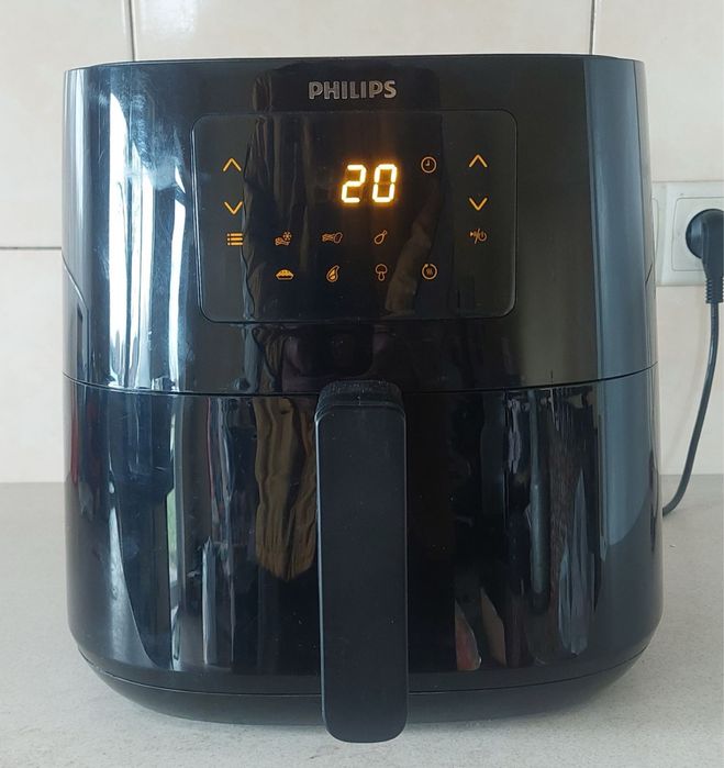 Аерогриль PHILIPS ESSENTIAL Ovi HD9270/90 Smart. 2000W, 6,2 L