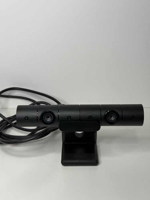 PS4 Slim 500GB + 2 Comandos (Câmara Opcional) – Negociável