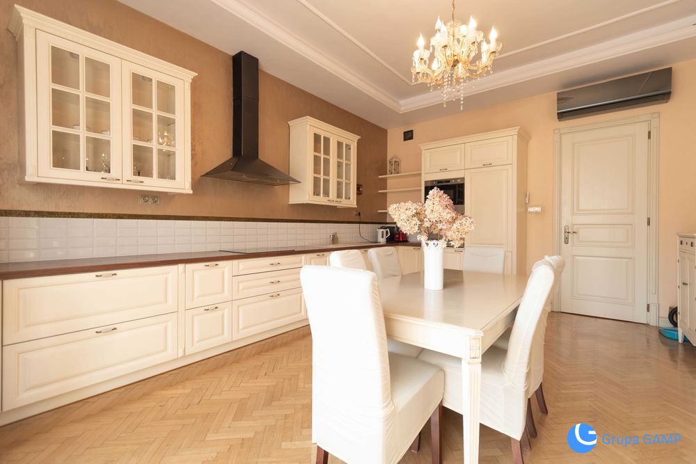 3-pok. 104 m², Stare Miasto, ul. Wielopole, balkon - Widok 4