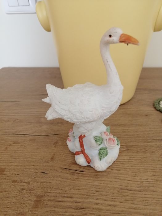 Figurka kolekcjonerska bocian