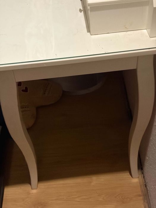 Toaletka hemnes w dobrym stanie