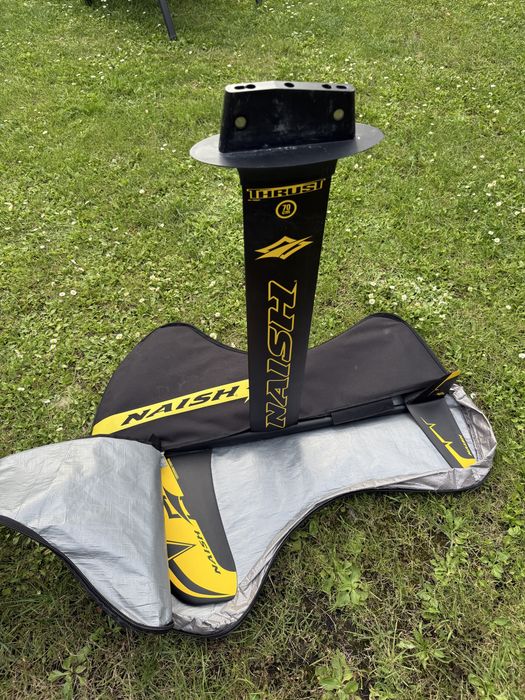Naish thrust windsurf foil