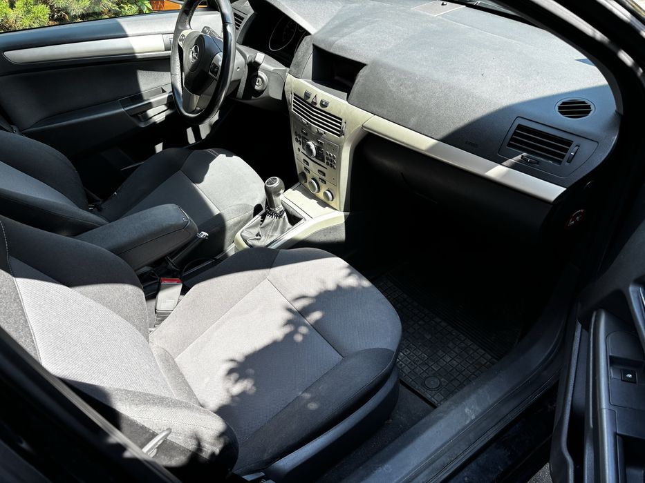 Opel Astra H 1.6 115 km
