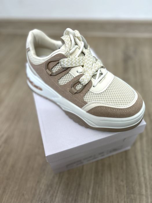 Damskie sneakersy odwojna sznurowka rozmiar 37 hit wiosna