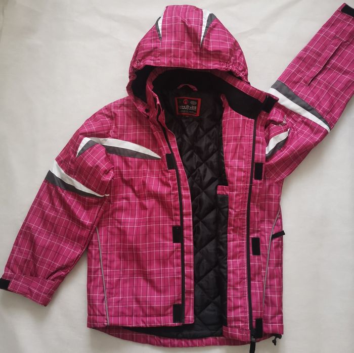 Kurtka narciarska  roz 134-140 ocieplona, kieszeń na rękawie st bdb