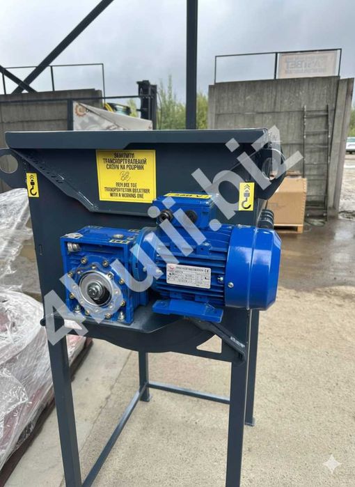 Змішувач шнековий, кормозмішувач, шнековий кормозмішувач, змішувач