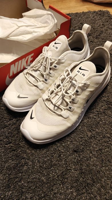 Nike Air Max Axis
