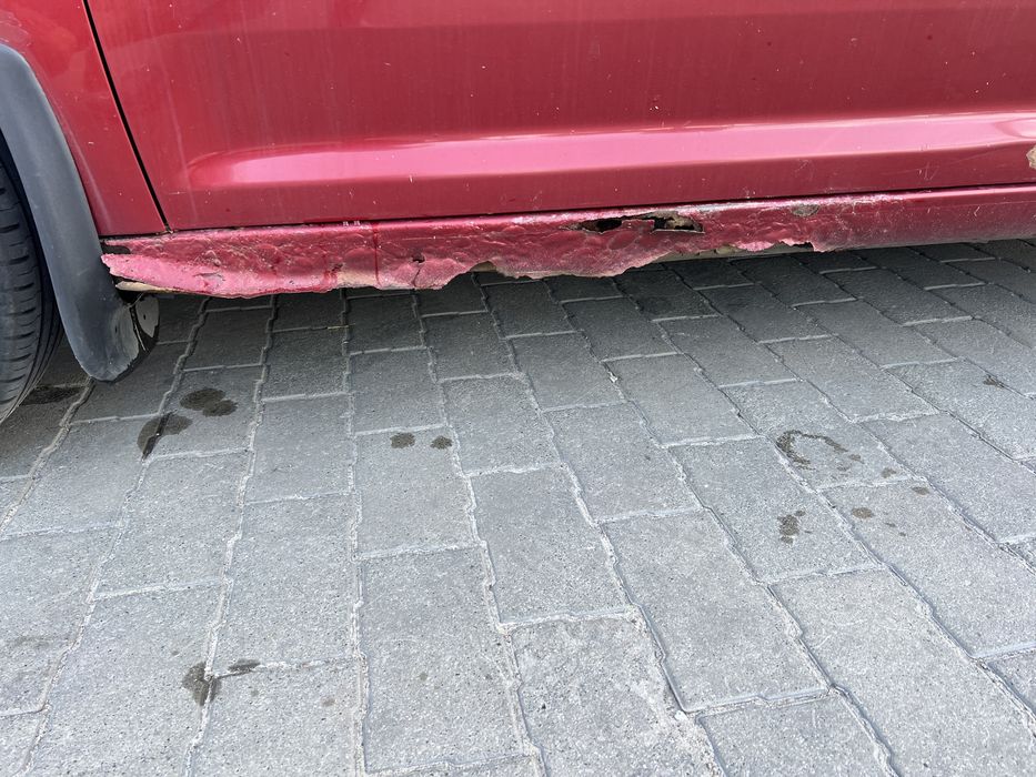 Продам дуже економний Vw caddy оригінальний пассажир  life 1.4 газ/бенз 2005р.
