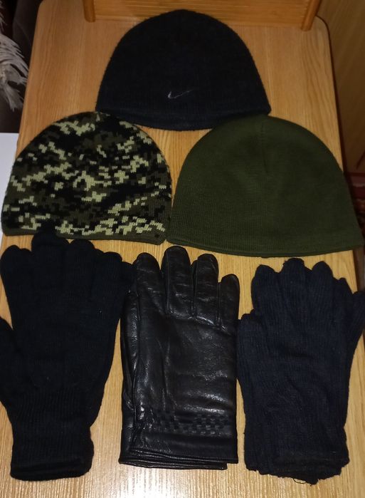 Перчатки  и шапки мужские