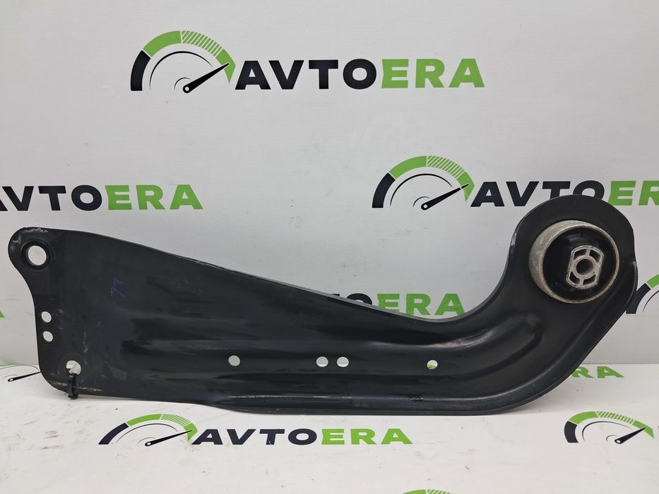 Рычаг задний продольный левый AUDI Q3 F3 19-25 5QF505223C