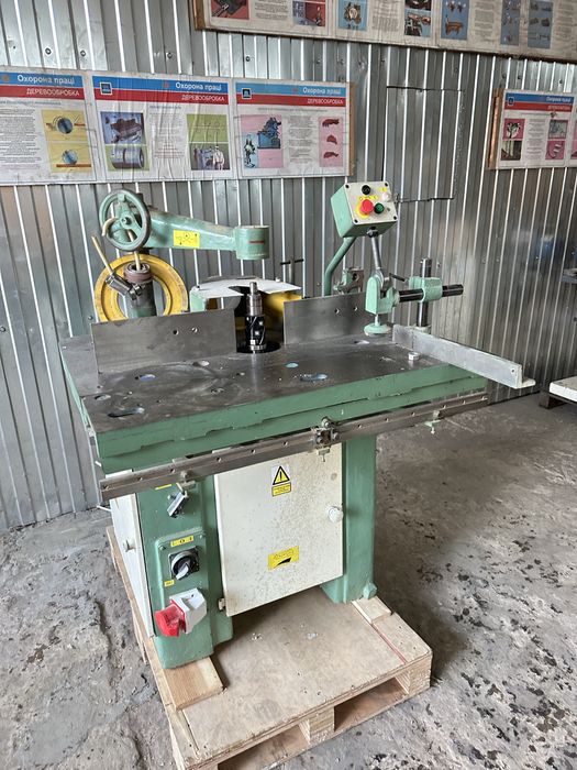 Фрезерний верстат з шипорізною кареткою ФСШ-1А станок