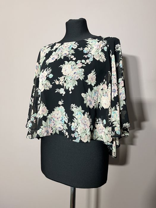 Cienka bluzka/narzutka marki New Look w rozmiarze 40 L