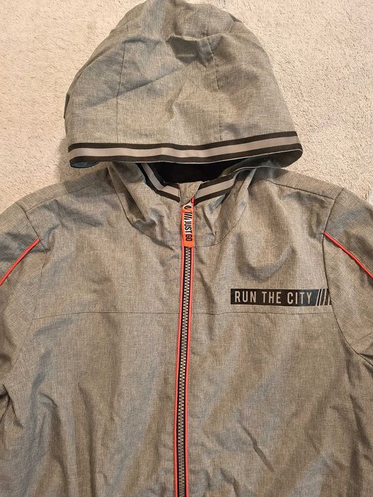 Wiosenna kurtka dla chłopca r.152