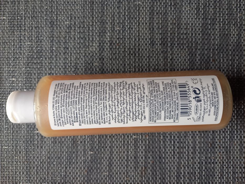 Żel pod prysznic Simply Luxurious 250 ml Avon