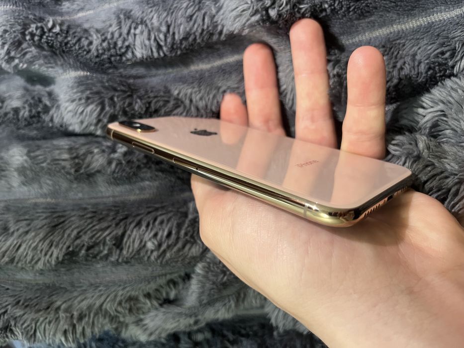 iphone xs  в доброму стані