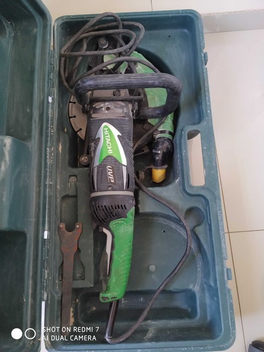 Przecinarka do betonu Hitachi CM9SR