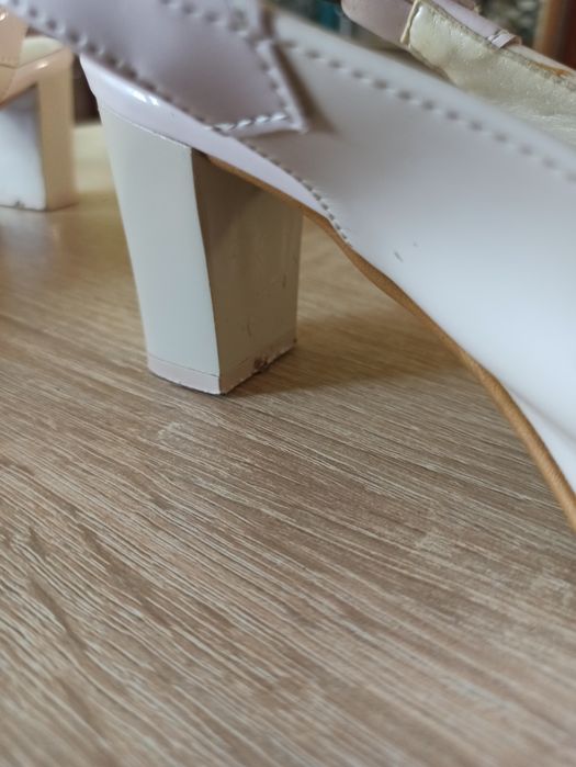 Cudowne lekkie obcasy r 37