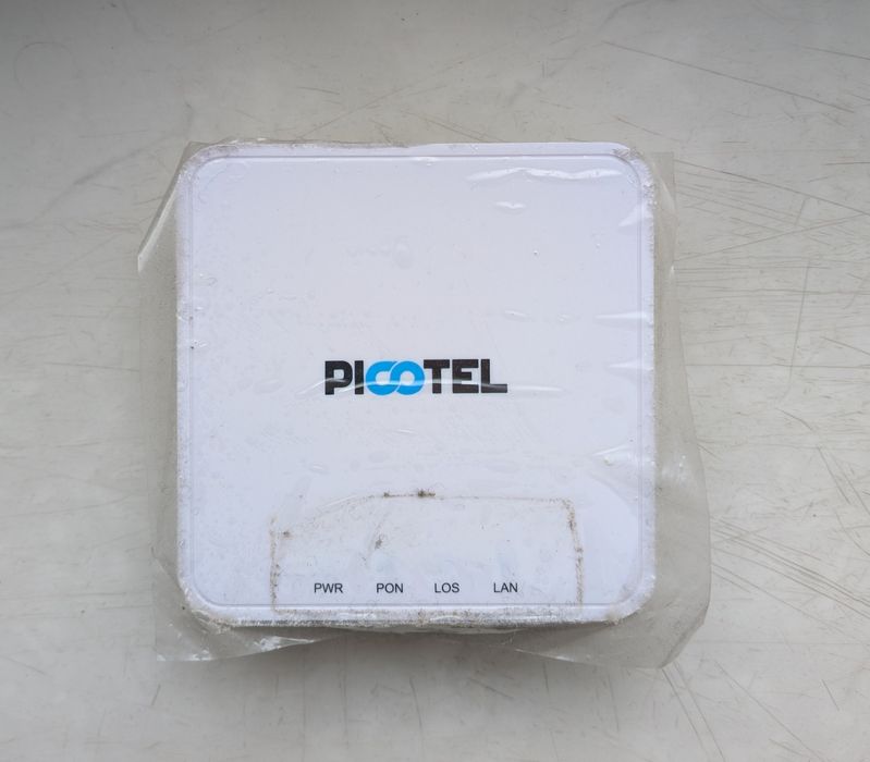 GPON/xPON ONU термінал PICOTEL PU-X910 — робочий стан, у заводській пл