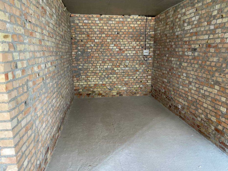 Продаж комерційного приміщення під магазин, шоурум, студію  69.2 м2