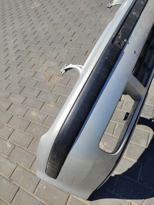 Zderzak przód przedni volkswagen golf 4 lb7z