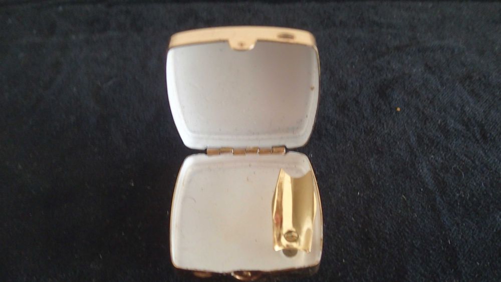 Cinzeiro antigo de bolso em metal