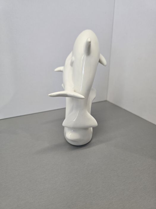 Figurka porcelana Para delfinów